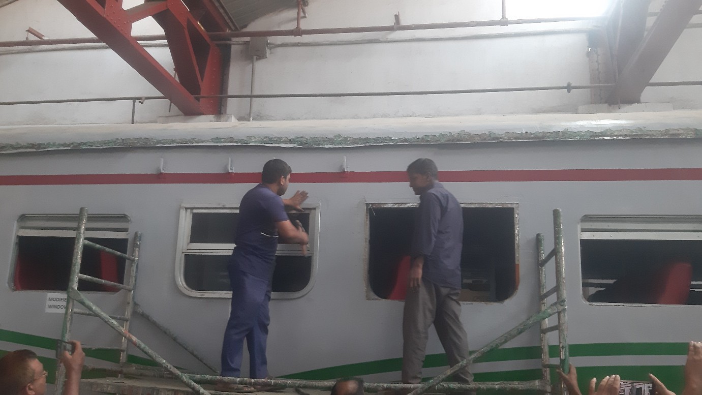দুর্গাপূজায় যাত্রীসেবা বাড়াতে সৈয়দপুর কারখানায় প্রস্তুত ৩৬ রেলকোচ